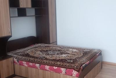 Republica, cartier 23 August - 1