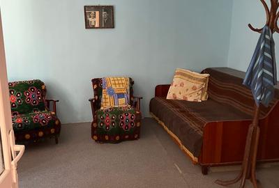 Casă cu 6 camere cu Teren 4614 Mp în Lăstuni - 2