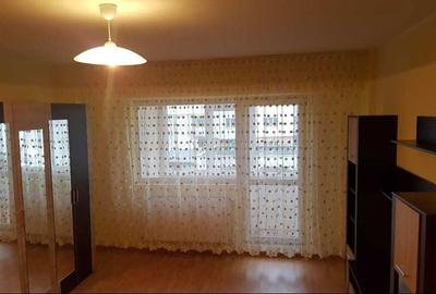Apartament cu 2 camere decomandat în - 1