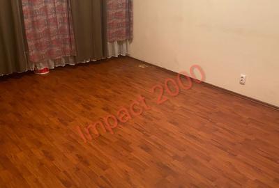 Apartament cu 3 camere decomandat în Inel II