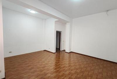 De vanzare spatiu comercial zona Centru - 6