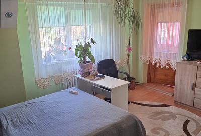 Apartament 3 camere zona Primaverii etaj 1 - 6