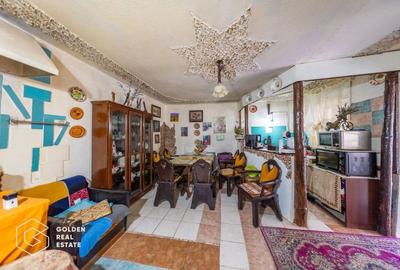 Casa în Curtici cu două corpuri de cladire, teren de 1080mp, comision 0 % - 8
