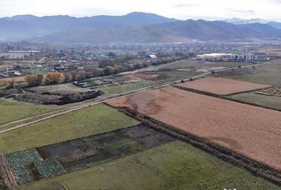 Teren de 921 mp, în Bartolomeu - 2