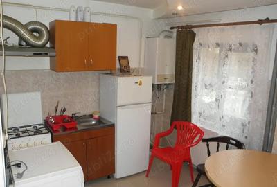 Inchiriez garsoniera decomandata parter Brazda zona Guliver - 2