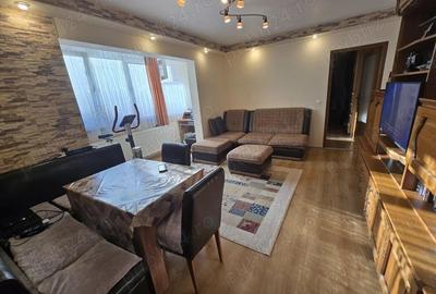 Re?i?a, apartament 4 camere, 100 mp, etaj 2, zona Micro II - 2