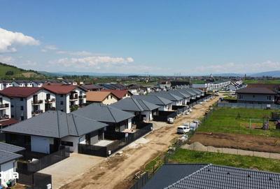 Casă cu 4 camere cu Teren 470 Mp în Sânpetru - 3