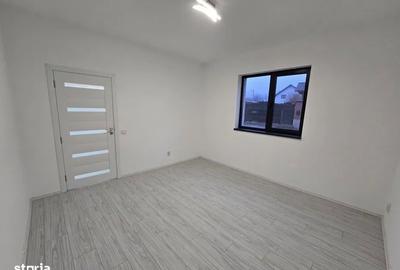 Casă cu 3 camere cu Canalizare în Central - 8