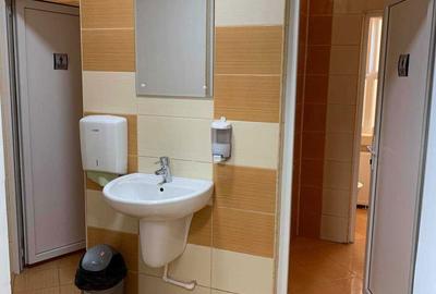 Spațiu comercial, de 15 mp, în Baza 3 - 8