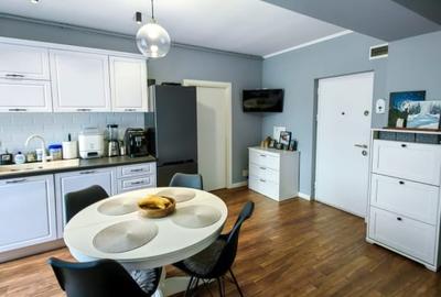 Unic! Apartament cu 3 camere la cheie zona vivo 53mp utili