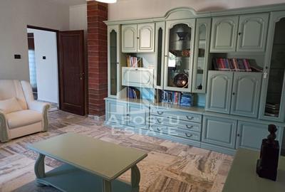 Casa  5 camere, curte, gazon livada in Gradiste - 2