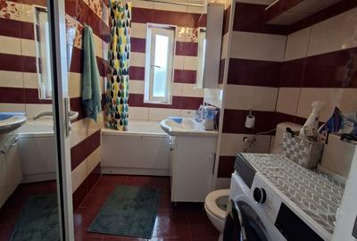 Apartament cu 3 camere decomandat în Exterior Vest - 8