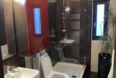 Casă cu 5 camere cu Teren 460 Mp în Central - 2