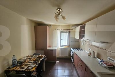 Apartament de vanzare, cu 4 camere, 77 mp, zona Soarelui - 9