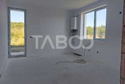 Duplex de vanzare 150 mp P+1E 4 camere 145 mp teren liber Cisnadie - 3