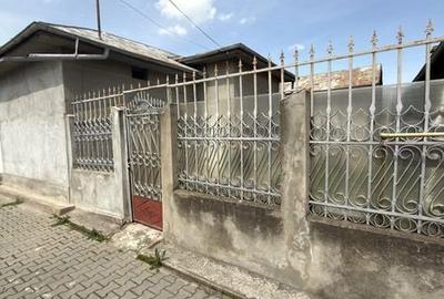 Casă cu 4 camere cu Teren 210 Mp în Central - 3