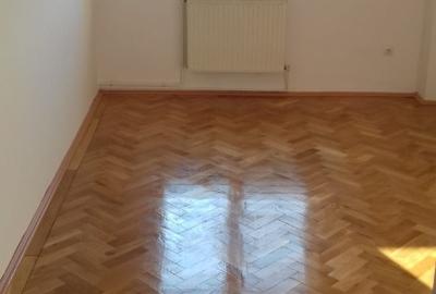 Proprietar vinde apartament cu 4 camere, 2 bai, Ultracentral,poziție excelenta, Proprietar vinde apartament cu 4 camere, 2 bai, Ultracentral,poziție excelenta, - 9