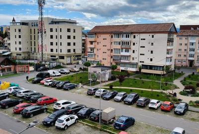 Apartament cu 2 camere decomandat în Ștrand - 2