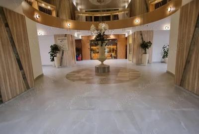 Apartament cu 2 camere semidecomandat, mobilat în Central