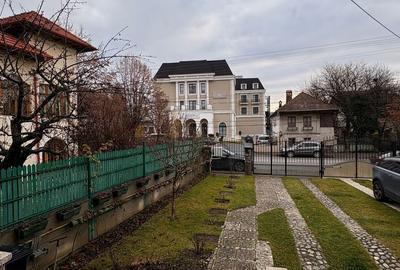 Casă cu 10 camere cu Teren 312 Mp în Central - 5