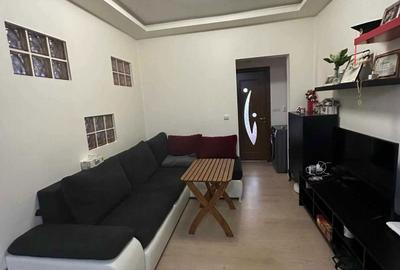 Apartament cu 2 camere decomandat în Criș - 7