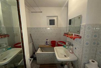 Apartament cu 2 camere decomandat în Central - 2