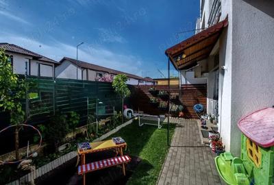 Apartament cu 3 camere decomandat în Sud