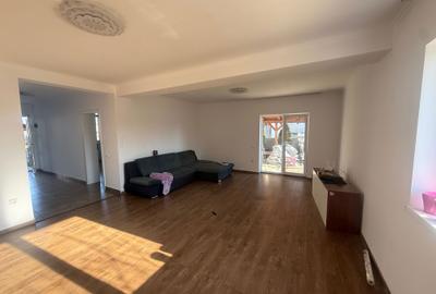 Casă cu 4 camere cu Teren 120 Mp în Central - 3