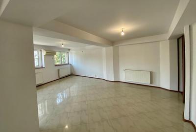 Spatiu comercial, stradal, de inchiriat