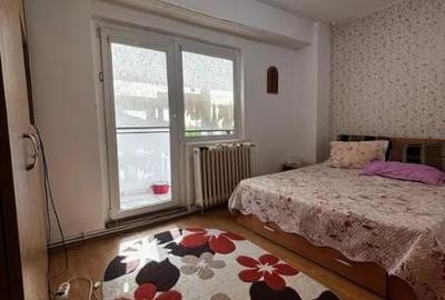 Apartament cu 4 camere decomandat, mobilat în Trafic Greu - 4