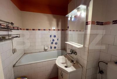 Apartament cu 5 camere, etaj 1, 112 mp, zona liceului Economic - 4