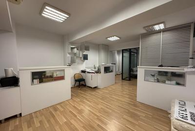 De Vanzare spatiu comercial – Bvd. Ferdinand 180,76 MP • Curte • Parcare - 1