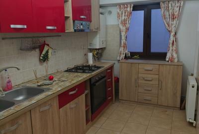 Apartament cu 3 camere decomandat în Fălticeni - 6