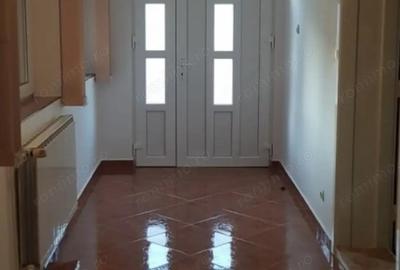 Casă cu 4 camere în Central - 15