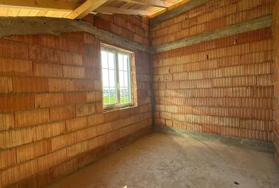 Duplex cu 4 camere cu Canalizare în Moșnița Nouă - 11