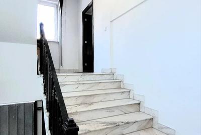 Spatiu Comercial De Inchiriat Sector 2 - 1