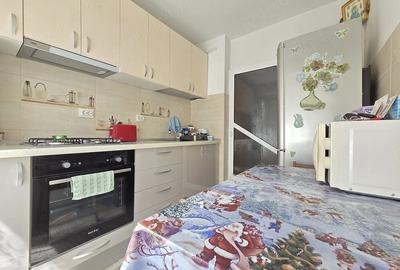 Apartament cu 3 camere semidecomandat în Micro 17 - 6