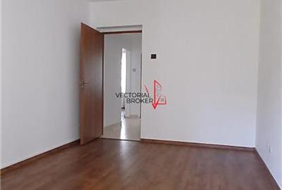 Apartament cu 3 camere semidecomandat în Vatra Luminoasă - 4