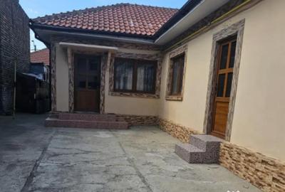 Casă cu 3 camere cu Teren 181 Mp în Brătianu - 6