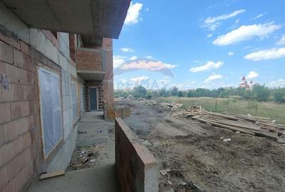 Apartament de vanzare cu gradina - 12