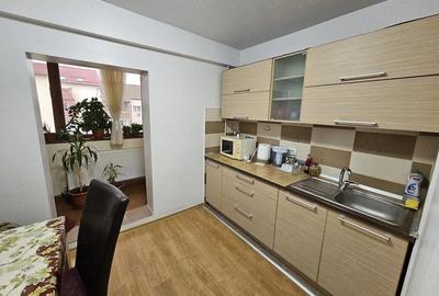 Apartament cu 3 camere decomandat în Soarelui - 7