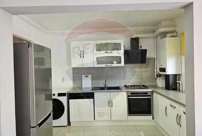 Apartament cu 2 camere semidecomandat, mobilat în Florești - 3