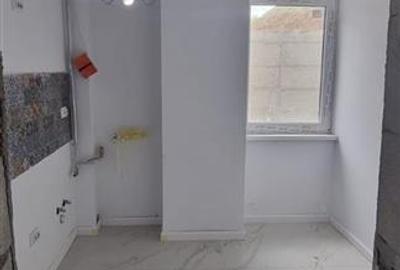 Garsonieră decomandată în Bucium - 2