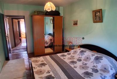 Apartament cu 4 camere decomandat în Octavian Goga - 9