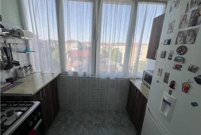 Apartament cu 2 camere decomandat în Valenta - 6