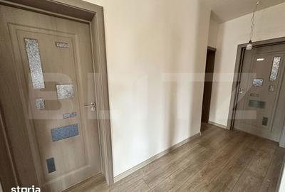 Casă cu 7 camere cu Teren 3200 Mp în Băcia - 2