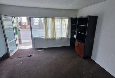 Spațiu comercial, în Ultracentral - 1