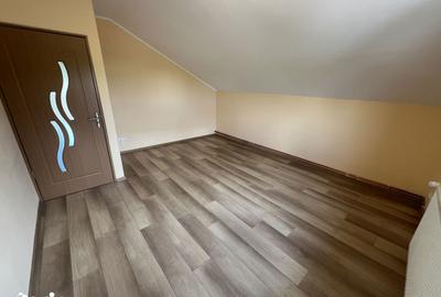 Casă cu 4 camere decomandat cu Garaj în Terezian - 11