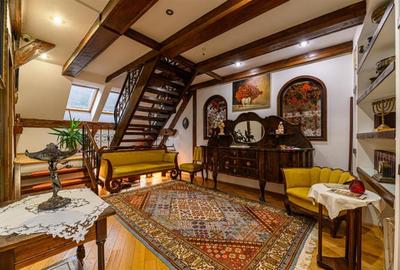 Apartament cu 8 camere decomandat, mobilat în Centrul Istoric - 6