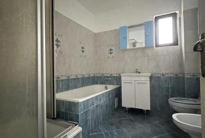 Casa ultracentrala cu curte ?i garaj | Confort premium in inima Oradiei - 11